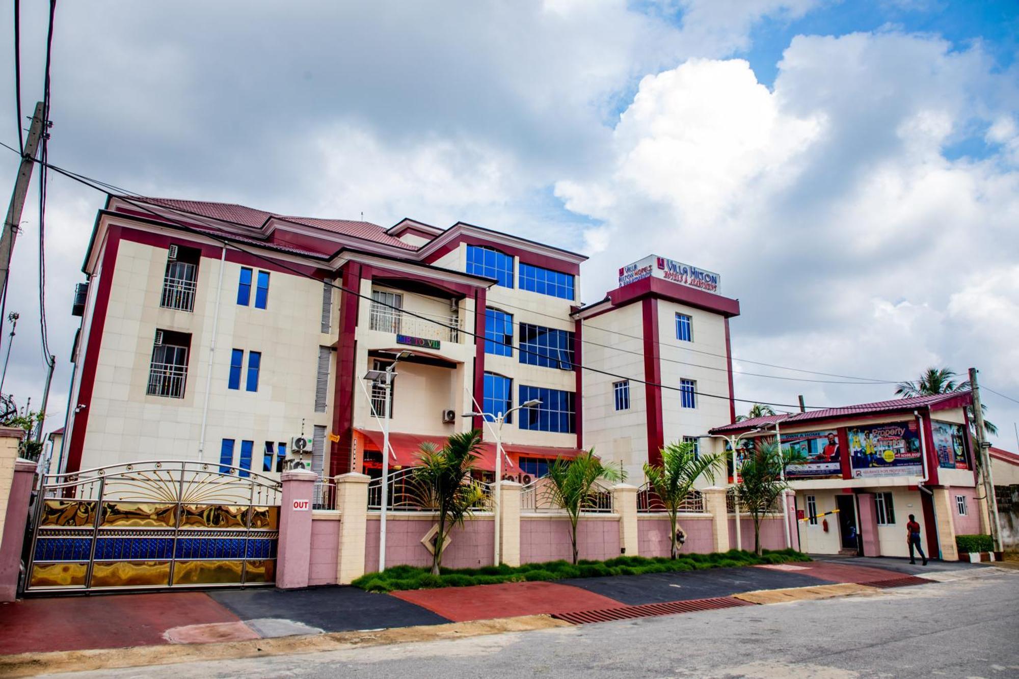 Villa Hilton Hotels อูโย ภายนอก รูปภาพ